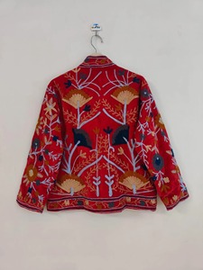 Veste brodée de style chinois rouge, col mandarin, manches longues, motif floral, broderie à la main, vêtements d'extérieur décontractés, vêtements d'automne - Product Image 2