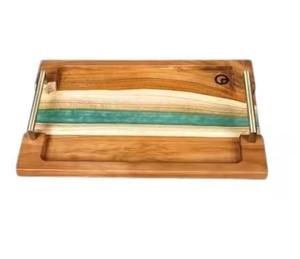 Beau plateau en bois avec conception d'océan de résine bleue et poignées décoratives d'or pour les maisons modernes - Product Image 4