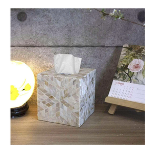 Boîte à mouchoirs élégante en nacre, artisanale, en nacre naturelle, artisanat de coquillage du Vietnam - Product Image 1