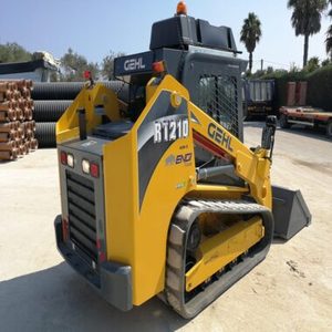 Chargeuse sur chenilles Gehl RT210 d'occasion, moteur Yanmar, modèle 2023, capacité de charge nominale de 500 tonnes pour la construction - Product Image 1