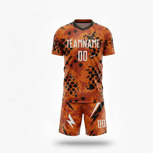 Uniforme de football moderne et élégant avec design sans manches, respirant et à séchage rapide pour une autonomie de mouvement accrue et une vitesse sur le terrain améliorées - Product Image 1