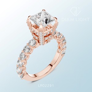 Bague princesse sur mesure avec pierre précieuse certifiée de clarté VS, couleur F, design brillant radiant, élégante, bijou intemporel - Product Image 2