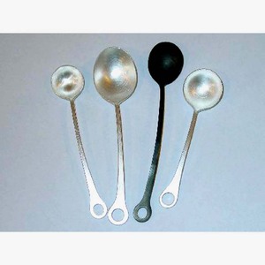 Antique Design Poignée Argent Noir Plaqué Vaisselle Cuisine Cuillère De Service Nouveau Designer En Acier Inoxydable Salade Soupe Serveurs - Product Image 1