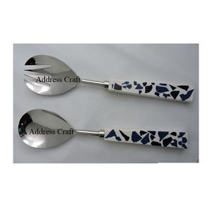 Ustensiles de cuisine de pendaison de crémaillère 18/10 acier inoxydable serveur de salade avec poignée en résine Logo personnalisé cuillère à salade fourchette ensemble outils de cuisine - Product Image 1