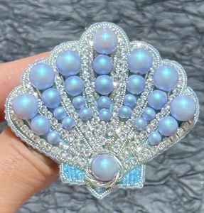 Broches perlées Broche design faite à la main. Accessoires de haute qualité. Broche design unique. Baby shower meilleur cadeau. - Product Image 3