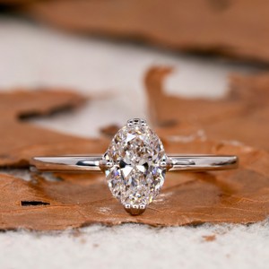 Anillo de Diamante Cultivado en Laboratorio de 0.75ct, Forma Ovalada, Oro Sólido, Anillo de Lujo para Mujer, para Boda, Compromiso o Fiesta - Product Image 1