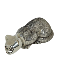 Urna de Latón con Forma de Gato Arrodillado - Product Image 1