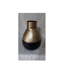 Vase à fleurs moderne en métal aluminium avec hôtels de couleur marron vaisselle pot de fleur fabricant en gros exportateur - Product Image 1