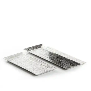 Plato de servicio de mango ligero de Diseño Europeo personalizado hecho a mano de aluminio duradero para uso en el hogar y restaurante - Product Image 6