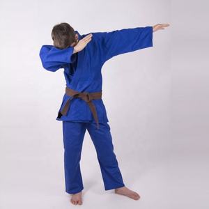 Uniforme de compétition de judo de haute qualité, judogi personnalisé de qualité supérieure, tissu en coton durable, pour la compétition et l'entraînement, pour enfants - Product Image 1