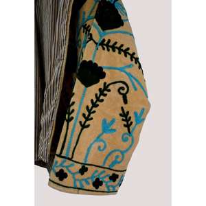 Veste bohème indienne faite à la main en tissu de velours Suzani, broderie colorée, manches longues, mode ethnique d'hiver personnalisable - Product Image 6