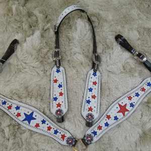 Conjunto de aparejos para caballo de cuero genuino estilo western con cabezada y pechera con estrellas, personalización disponible para equitación - Product Image 4
