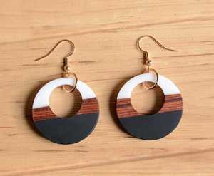 Pendientes de gota de resina de madera personalizables al por mayor joyería clásica de moda de mujer personalizada de fábrica para aniversario - Product Image 5