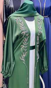 Hermosa Abaya Negra de Dubái para Mujer, Kaftan con Trabajo Manual, Ropa Islámica Tradicional y Accesorio Diseñado para Musulmanas - Product Image 3