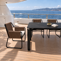 Ensemble de table et chaises de salle à manger d'extérieur résistant aux UV, chaises en corde d'aluminium et table en acier, mobilier de salle à manger pour yacht club et hôtel