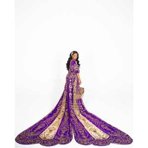 Vestido Dirac Somalí Morado Real con Bordado Dorado de Lujo y Cola Larga - Product Image 1