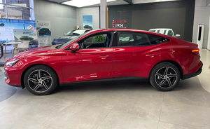 พร้อมส่งมอบ ปี 2025 SA1C MG 7 แฮทช์แบ็ก รถซีดานสปอร์ตใหม่ เครื่องยนต์เบนซิน 2.0T เกียร์อัตโนมัติ พวงมาลัยซ้าย - Product Image 2