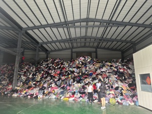 Matières premières vêtements usagés - Product Image 6