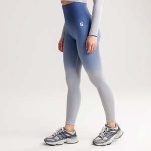 กางเกงเลกกิ้งไร้ตะเข็บเอวสูง Spectrum Stride (สีกรมท่า) คุณสมบัติยกกระชับ ระบายอากาศได้ดี ผลิตจากผ้าสแปนเด็กซ์/ไนลอน ลายเสือดาว ช่วงข้อเท้า เหมาะสำหรับฟิตเนสและโยคะ - Product Image 3