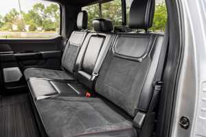 Camioneta Ford F150 Raptor R 4X4 Doble Cabina 2023 de Buena Calidad, Motor 2.8L Turbo Diésel, Bajo Kilometraje, Lista para Enviar, Volante a la Izquierda/Derecha - Product Image 6