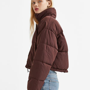Chaqueta Acolchada para Mujer con Cierre Personalizable OEM, 100% Poliéster, Diseño Sólido, Manga Larga, Abrigo Acolchado para Damas - Product Image 5