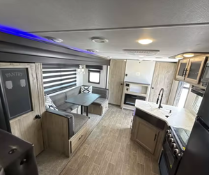 Camping-car d'occasion 2022 F-o-r-e-s-t R-i-v-e-r A-l-p-h-a W-o-l-f 23DBH-L - Product Image 3