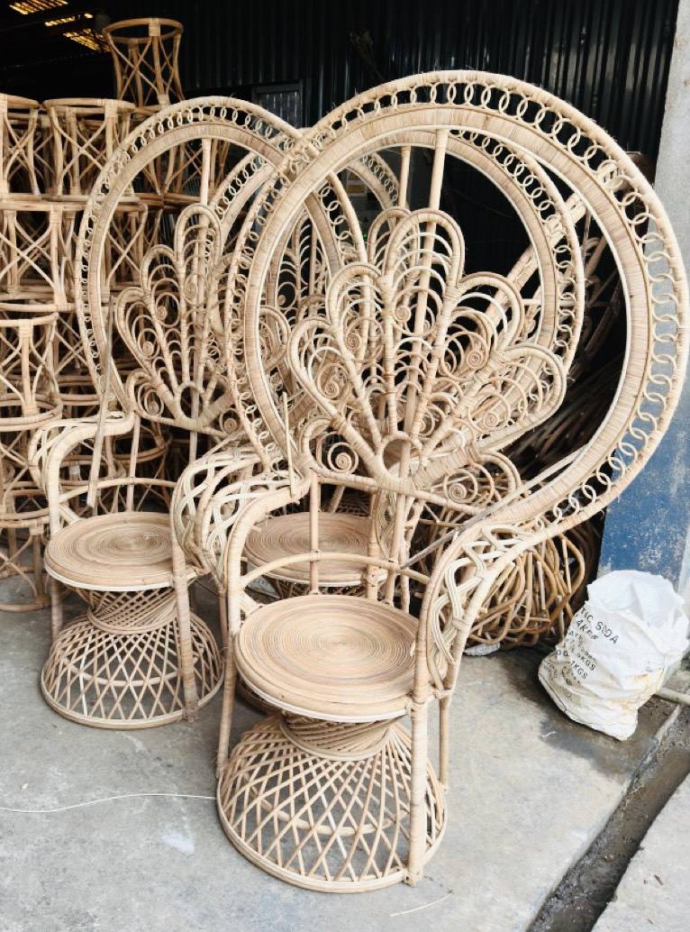 สีน้ำตาล