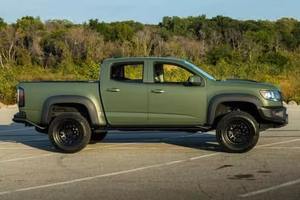 Chevrolet Colorado SUV 2020, automatique, transmission intégrale, cuir de luxe, toit ouvrant panoramique, 7 vitesses, écran tactile, caméra de recul, jantes R18 - Product Image 3