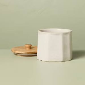 Recipiente de Almacenamiento de Cerámica con Diseño de Cuadrícula Moderna, Tapa de Madera Hermética, Organizador Elegante para Cocina y Despensa - Product Image 5