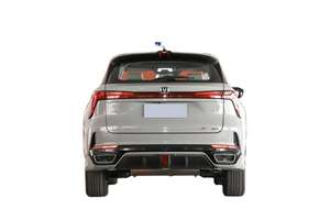 Nuevo Vehículo Importado, SUV de 5 Puertas y 5 Asientos, Tracción Delantera, Gasolina, 233 CV, Interior de Cuero con Luces LED en Color Oscuro, Automático, Volante a la Izquierda - Product Image 2