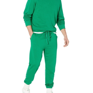 Venta al por mayor de color liso O-cuello sudaderas hombres Casual invierno OEM logotipo personalizado moda hombres sólido sudadera hombres casual - Product Image 1