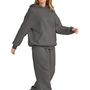 Nouveau 2025 Survêtement à capuche pour femme Taille et couleur personnalisées Survêtements pour femme légers et solides avec logo et couleur personnalisés - Product Image 4