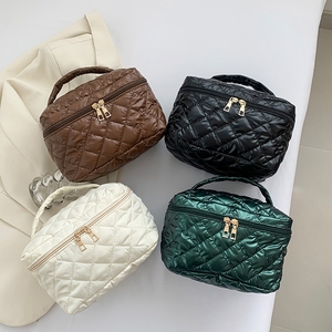 Estuche y bolsa de cosméticos multifuncional al por mayor con correa para cinturón, organizador de brochas de maquillaje y accesorio de viaje para maquilladores - Product Image 4