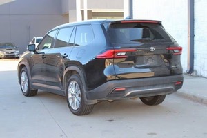 Toyota Grand Highlander Platinum 4dr SUV AWD 2024 Usado en Excelentes Condiciones - Product Image 5