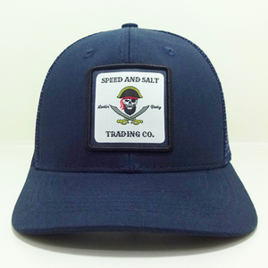 Sombreros de camionero azul marino Parches de logotipo tejido de 6 paneles Gorras estructuradas de ala ligeramente curvada Gorras estructuradas Snapback ajustable OEM - Product Image 1