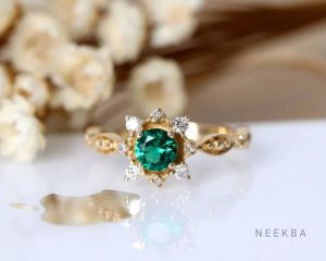 Round-Shaped Lab Grown Emerald Ring Handcrafted in 10K Solid Gold Vintage Emerald Wedding Ring Customized Metal Tone/Purity - Product Image 2