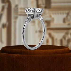 Anillo de Compromiso Solitario de Oro Rosa de 14K, Diamante Cultivado en Laboratorio con Certificación IGI, 1 Ct Corte Princesa con Dos Piedras Laterales Redondas, Anillo de Bodas - Product Image 6