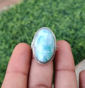Anillo de piedras preciosas Larimar de Plata de Ley 925 estilo bohemio, regalo de boda chapado en rodio hecho a mano para mujeres para fiestas - Product Image 3