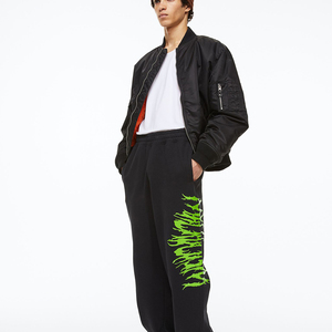 Ropa deportiva con impresión de logotipo personalizada ligera de alta calidad disponible en diferentes colores - Product Image 1