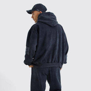 Ensemble de survêtement pour homme pour les entraînements à la salle de sport et les vêtements de sport quotidiens, avec tissu respirant à séchage rapide pour la course à pied et l'entraînement - Product Image 4