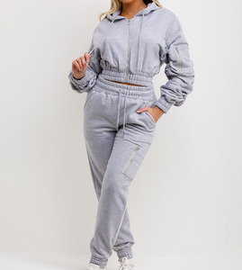 Manches à capuche zippées et jogging taille haute à cordon élastique assorti avec poches et ourlet à revers. - Product Image 4