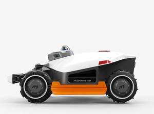 Cortacésped robótico eléctrico LUBA 3 Perimeter WireFree AWD en stock, disponible para la venta - Product Image 3