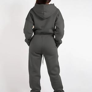 Ensemble de survêtement Y2K 2 pièces pour femme avec logo personnalisé, sweat à capuche en velours d'hiver zippé et pantalon de jogging au-dessus du genou avec bande latérale - Product Image 3