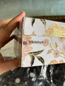 Boîte à mouchoirs décorative en bois carré, émaillée, écologique, de qualité supérieure, fabriquée à la main, pour table à manger - Product Image 5