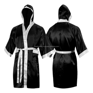 Robes de boxe personnalisées en satin à capuche pour la marche au ring – Qualité supérieure, respirantes, équipement de combat - Product Image 1