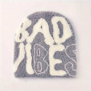 หมวกบีนนี่ถักน้ำหนักเบาสบายพอดีตัวออกแบบมาสำหรับกีฬาฤดูหนาวและสวมใส่ในสภาพอากาศหนาวเย็นทุกวัน - Product Image 5