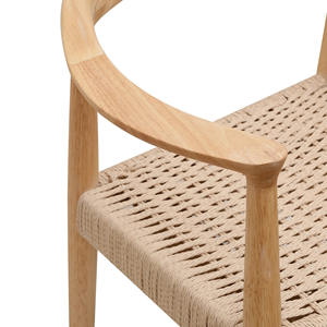 Sillas de comedor hechas de madera de teca con asientos de cuerda tejida en una combinación de acabados de color natural, ideales para su comedor. - Product Image 5