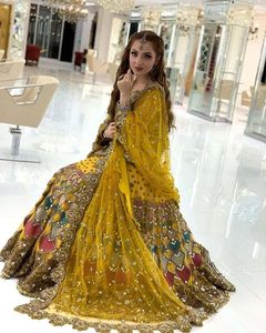 Nouvelle Collection 2025 – Robe de Soirée Entièrement Personnalisable pour Femme, Qualité Supérieure, Sans Coutures, Faible MOQ, Style Ethnique - Product Image 4