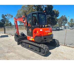 Uesd Kubota Excavadora para la venta (5,5 T) ZERO SWING - Product Image 1