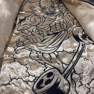 Chaquetas de bombardero de lujo de recuerdo Sukajan para hombre de diseño premium, moda personalizada, seda de cuatro Fénix legendarios para hombre - Product Image 4